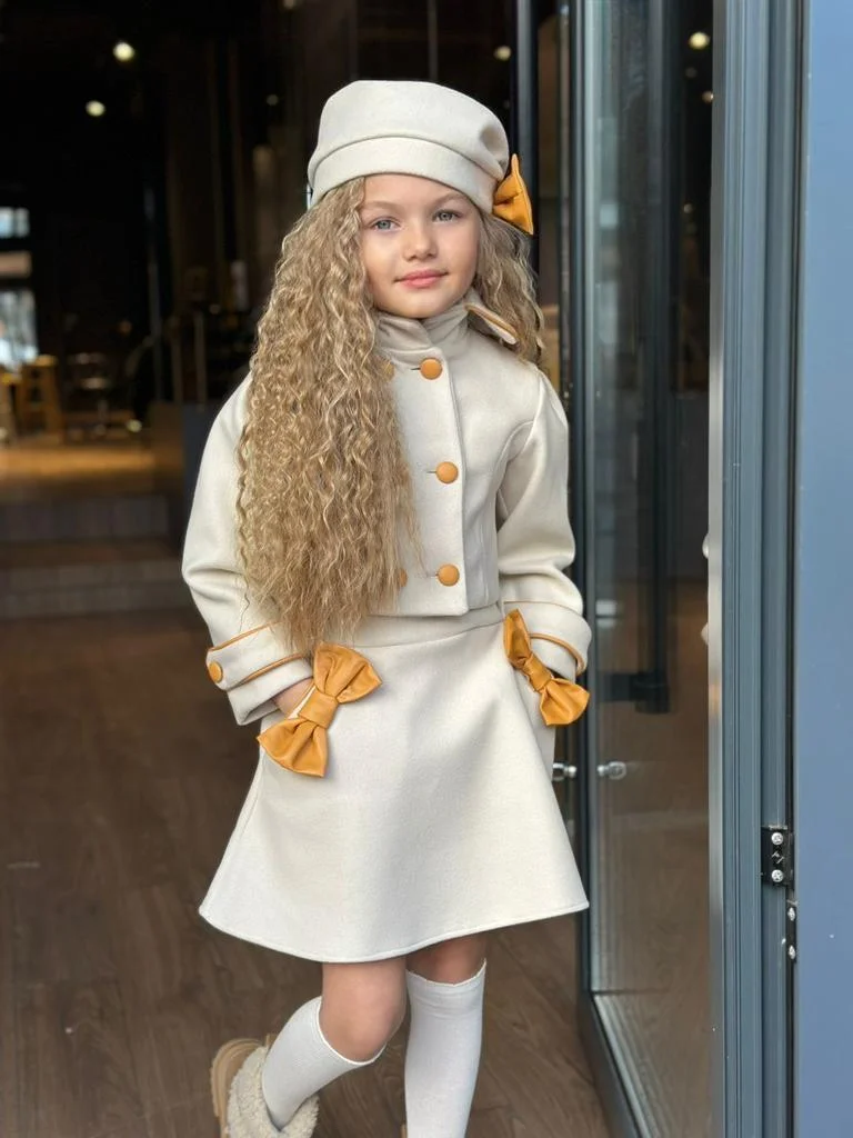 Girl’s set of three pieces